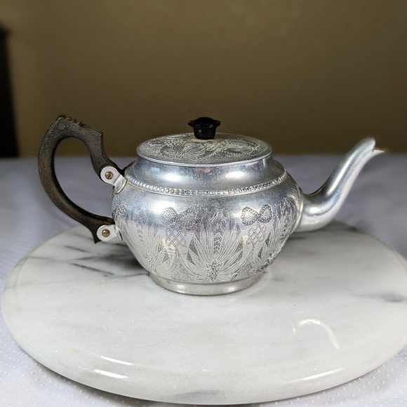 Vintage Sona Ware Silver Aluminum Working Teapot Stratford on Avon England - Picture 3 of 12